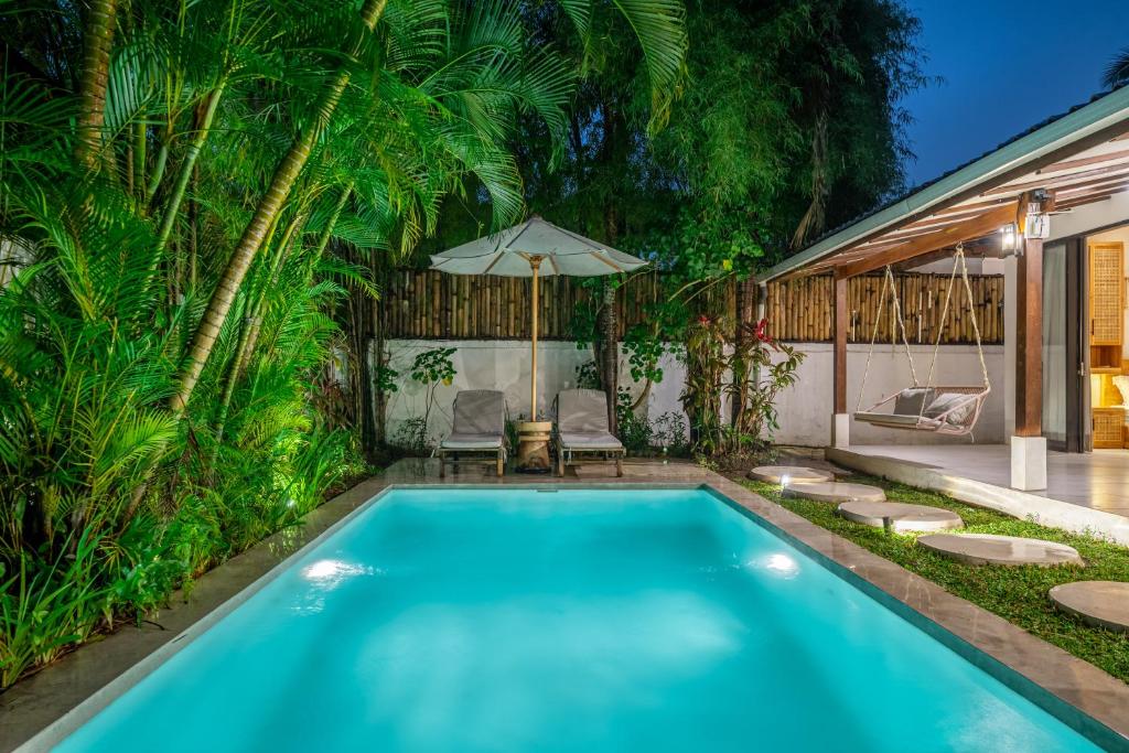 Your Private Oasis in Bali - Modern Villa, Big Pool, Lush Surroundings, Ubud