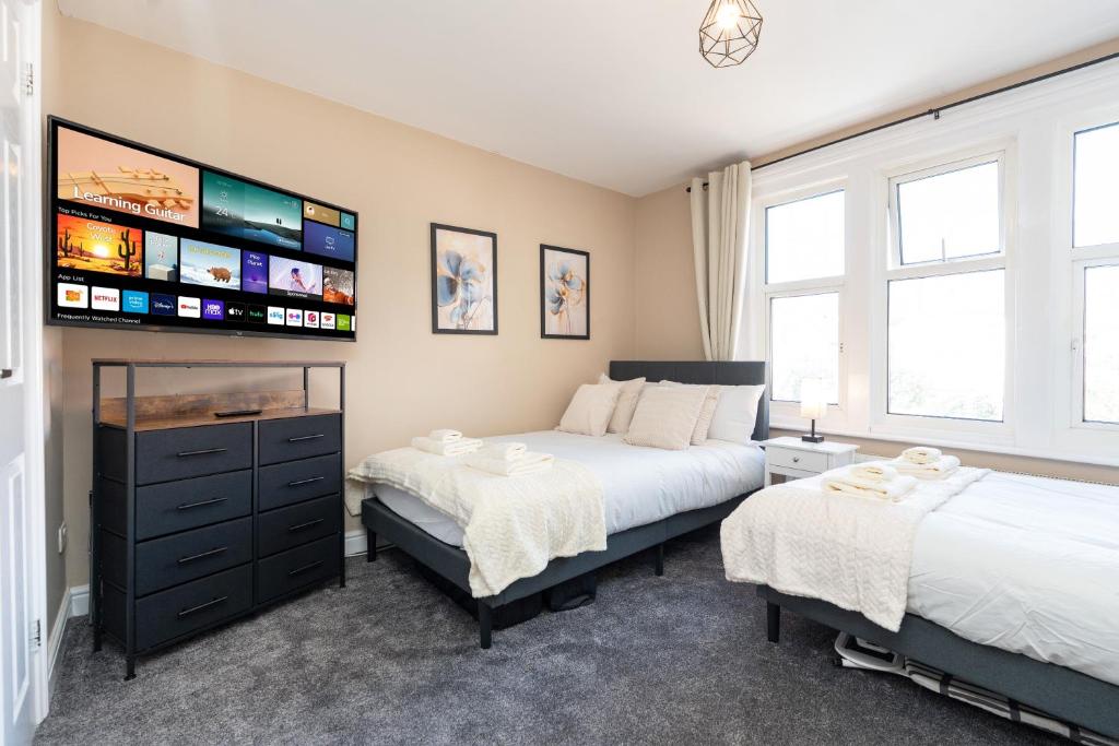 Open Mind Property - Comfy Studio Flat for Four, Bournemouth