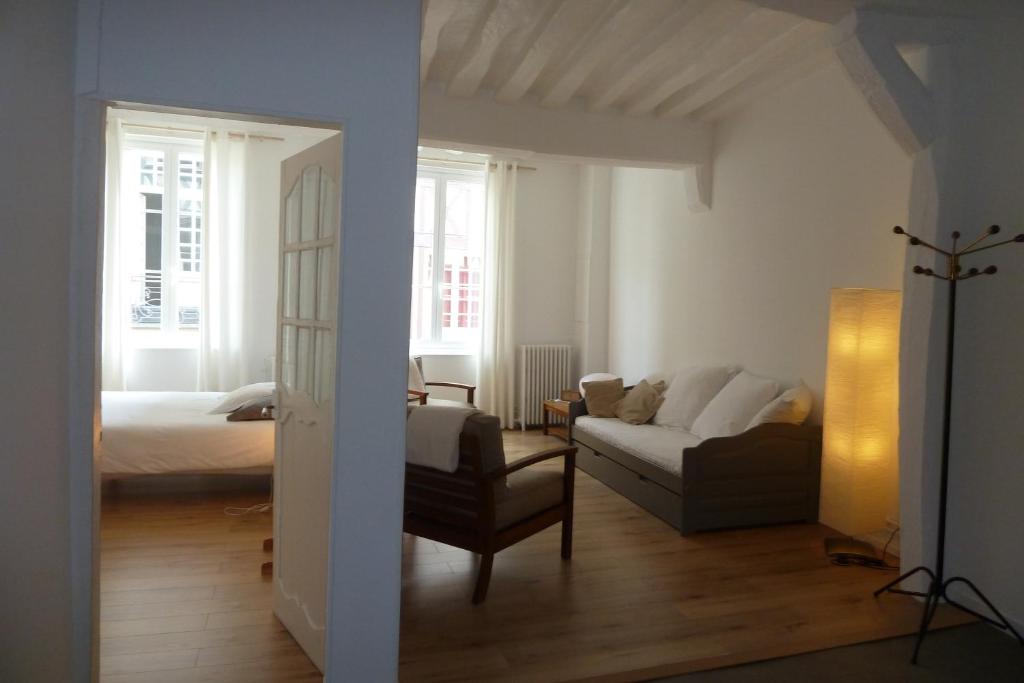 Une Chambre Dans L'atelier De R photo