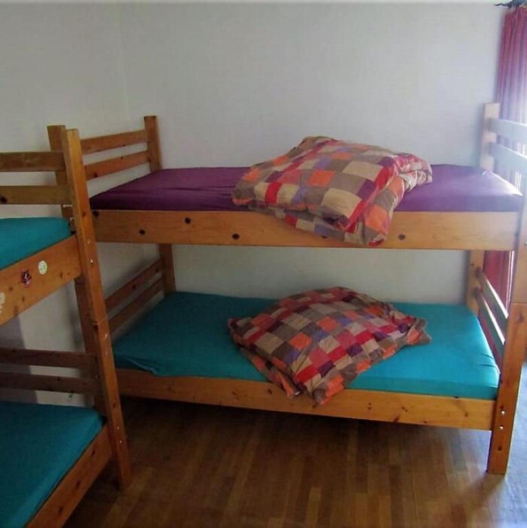 SnowBunnys BackPackers Hostel - 2