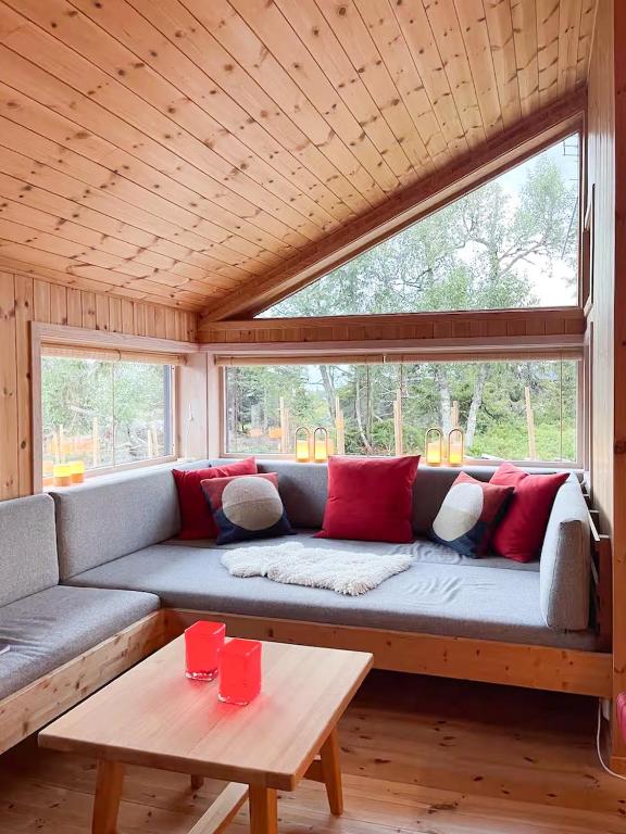 Modernized Log Cabin At Ljøsheim, Sjusjøen