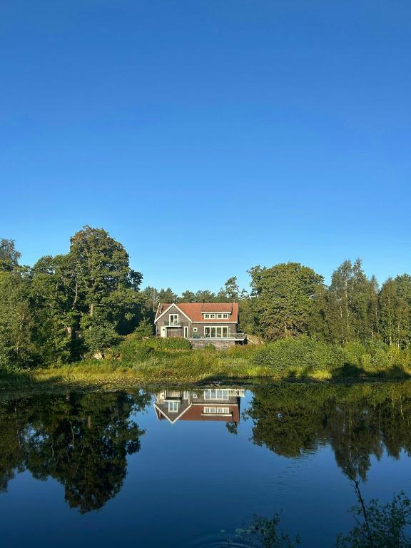 Idyllic Farm With Access To Boathouse And Jetty, Mandal