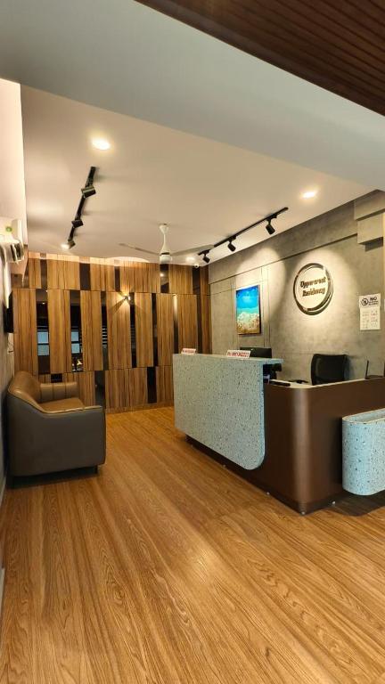 UPPERCREST RESIDENCY PALA, Pala