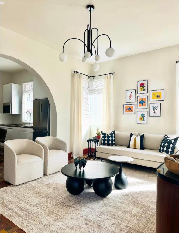 Prime San Juan location - Steps From Ocean Park!, San Juan