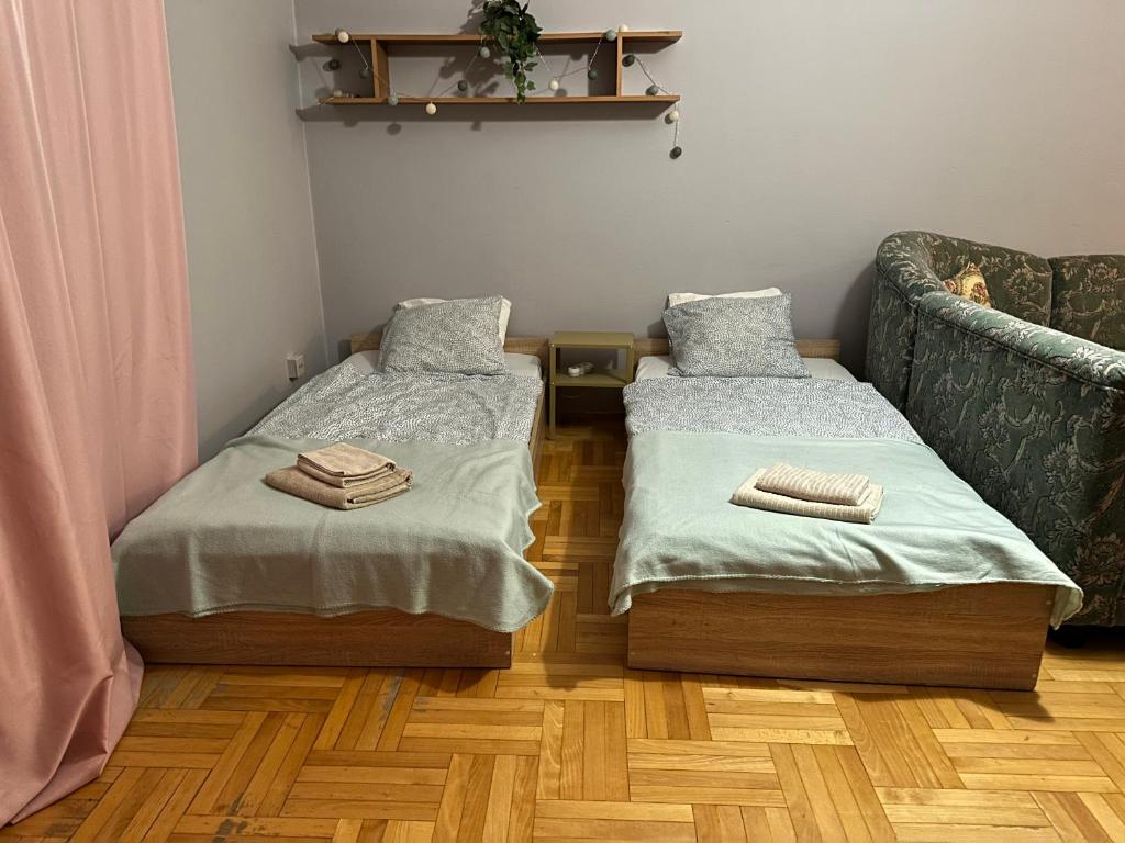 Pokoje do wynajęcia - Podwisłocze 8a, Řešov