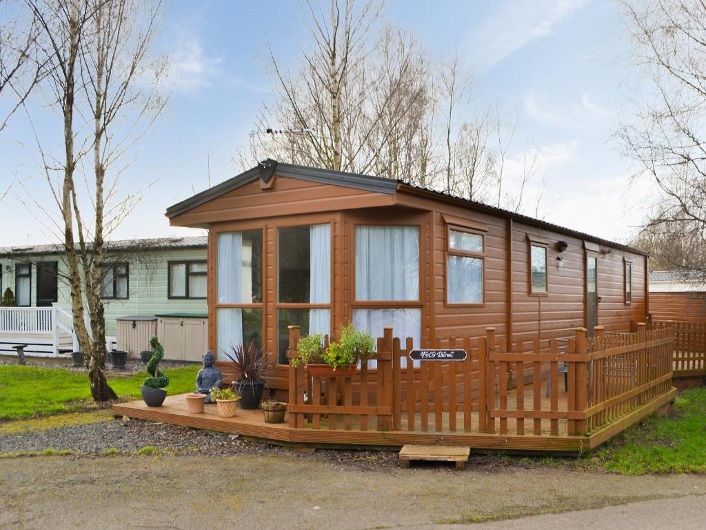 Yolo Retreat, Felton