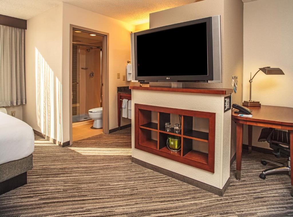 Hyatt Place Cincinnati Blue Ash photo