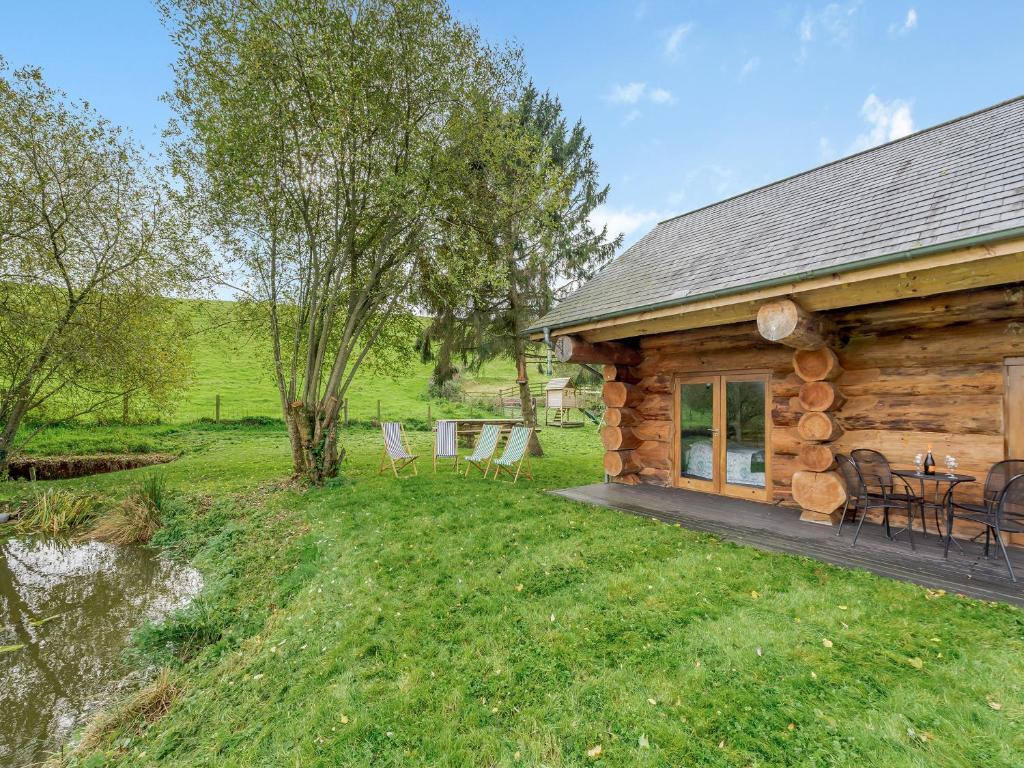 Hollacombe Lodge, Colebrooke