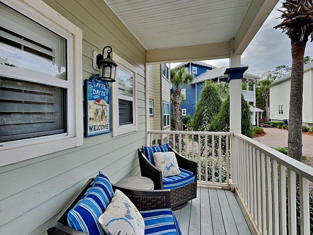 Layze Dayze, Santa Rosa Beach