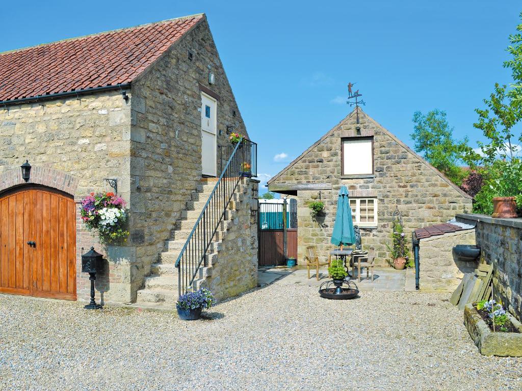 Highfield Barn, Coulton