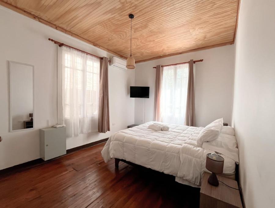 Casa 3 Habitaciones cercano a comercio y entretencion - 1