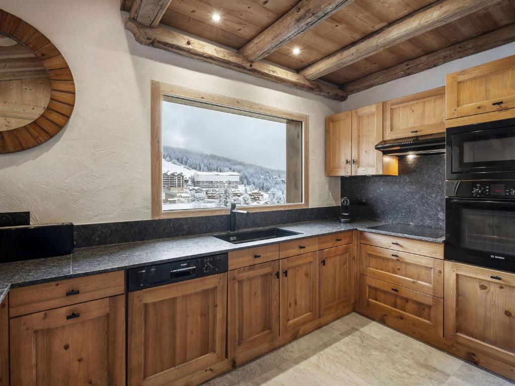 Appartement raffiné au pied des pistes à Courchevel 1850 - FR-1-564-163 - 3