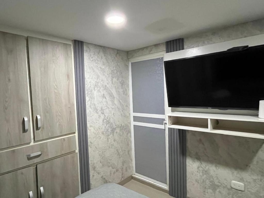 Aparta estudio confortable y completo - 1