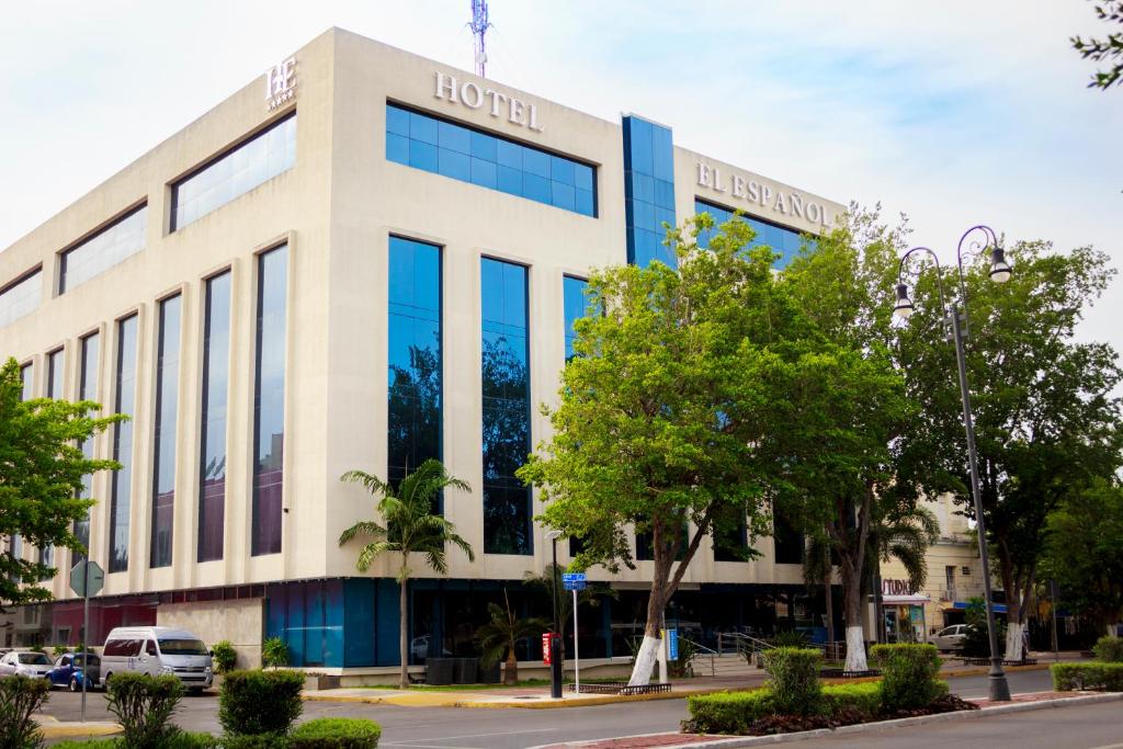 Best Price on Hotel El Español Paseo de Montejo in Merida + Reviews!