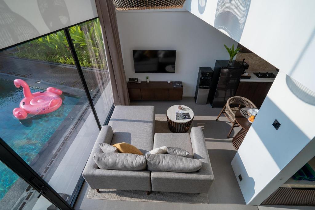 Skyline Canggu 2Level Smart Apartment with View & Pool Access, Dalung