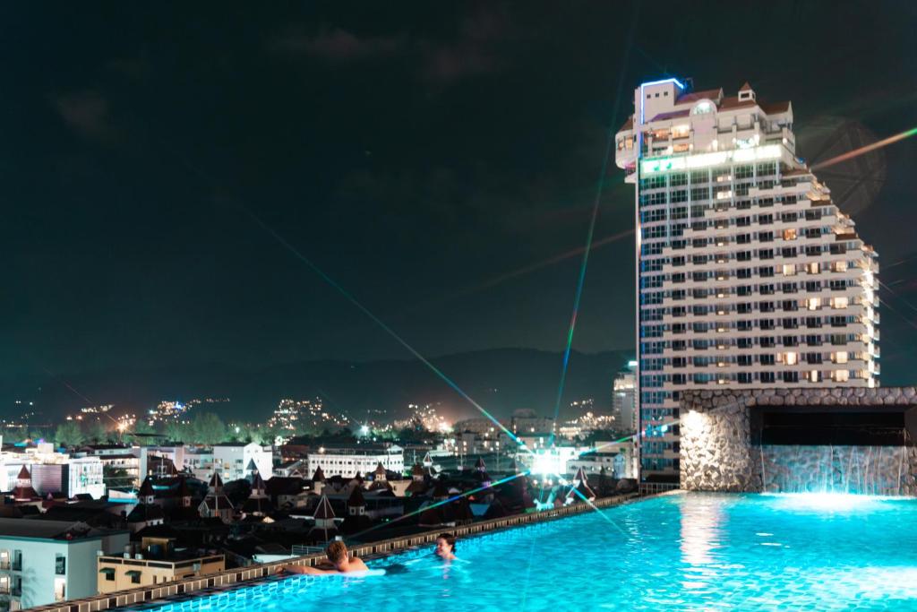 สระว่ายน้ำ