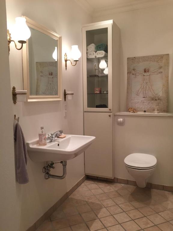 Bathroom, Birkum BB in Odense