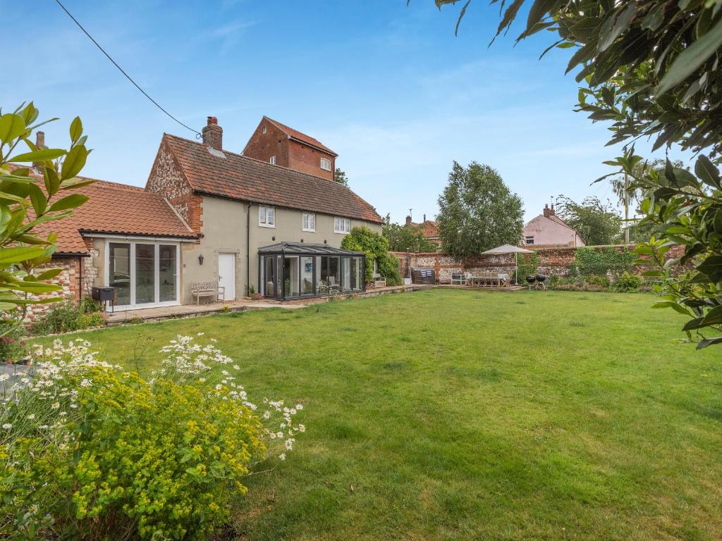 The Old Chequers, South Creake