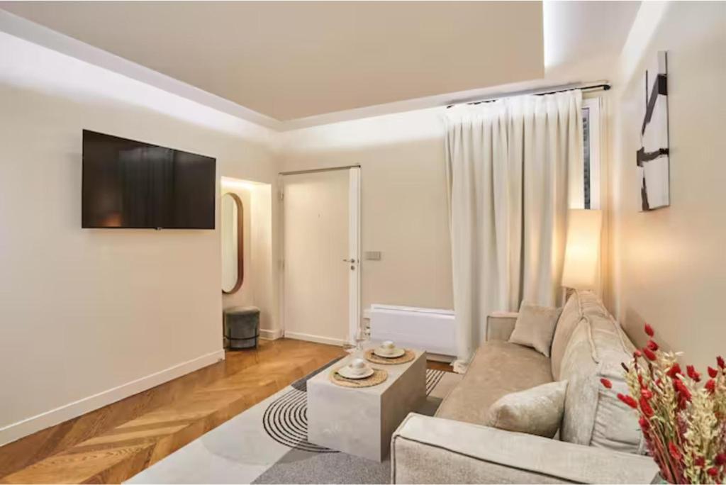Superb air-conditioned flat on the Champs Elysées - 2