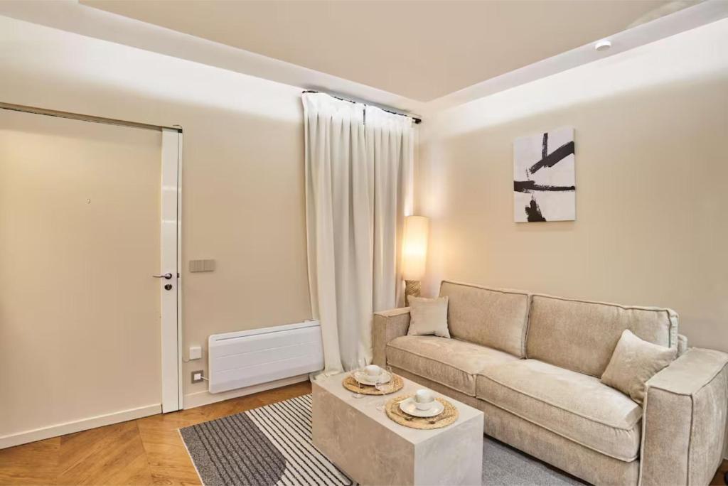 Superb air-conditioned flat on the Champs Elysées - 3