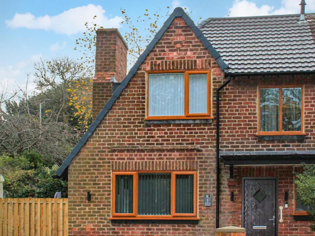 Home Leigh, Woodchurch