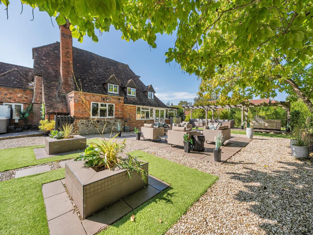 Yew Tree Farm, Charing