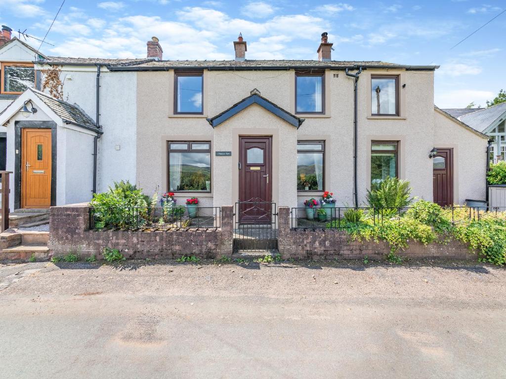Pennine View, Long Marton