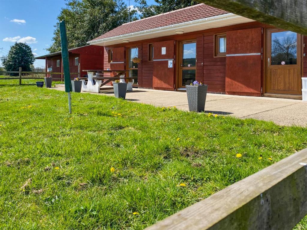 Sherwood Forest Lodge 2, Clipstone