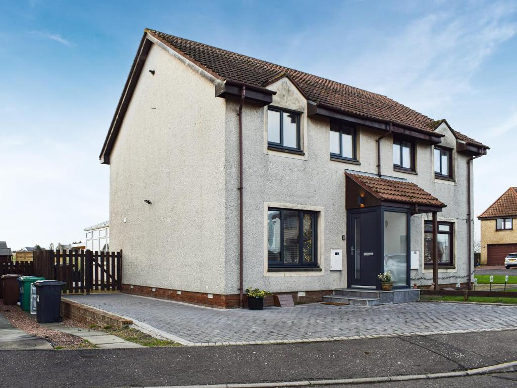 Number Fifty Six, Saint Monance