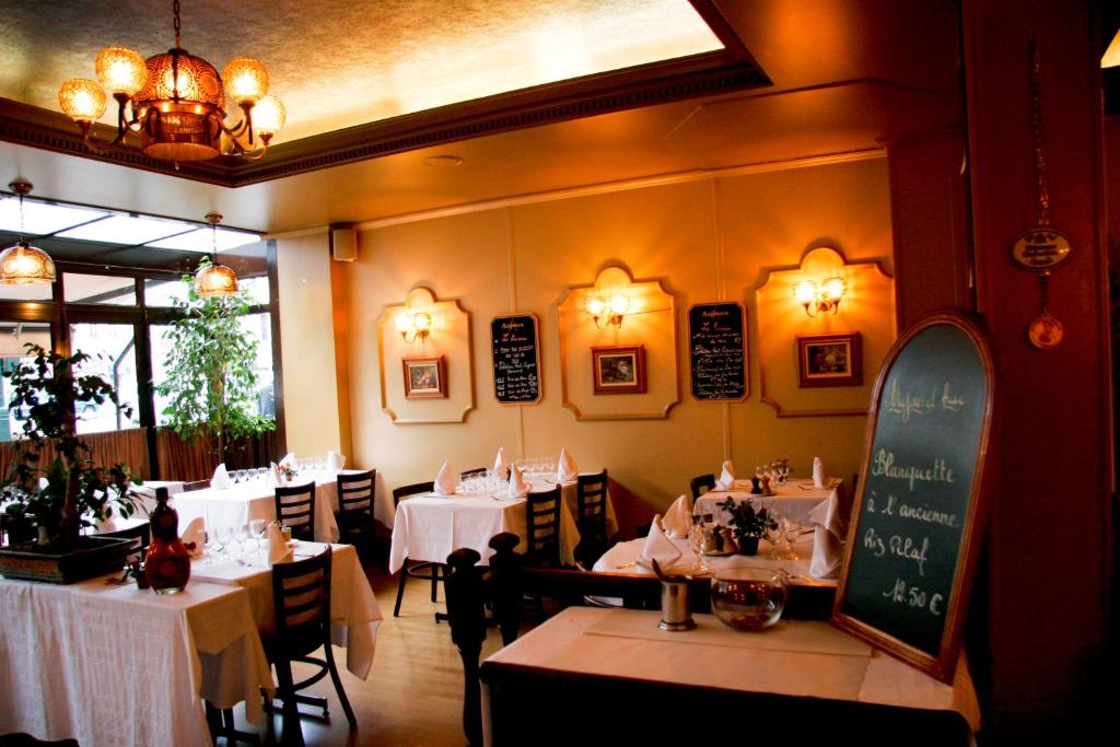 Restaurant, Le Ruisseau in Paris