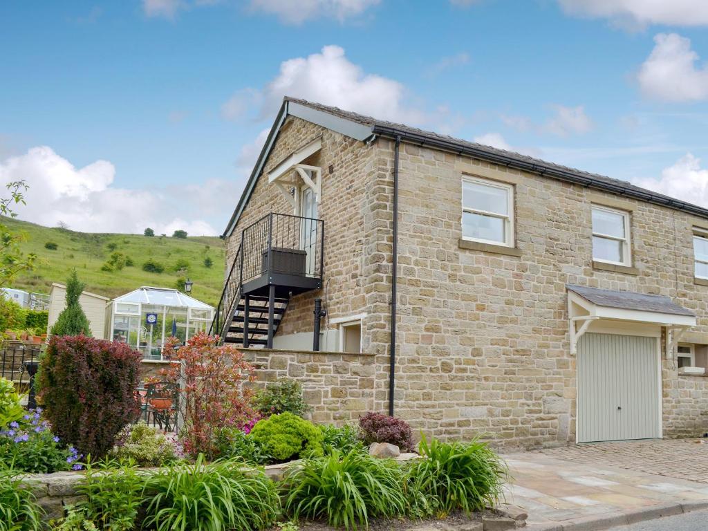 Alphin Apartment, Greenfield