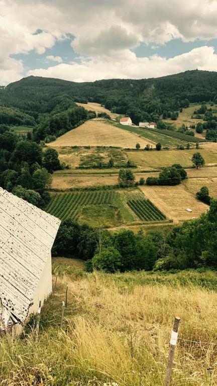Dedina kuća pod Mučnjem, Ivanjica