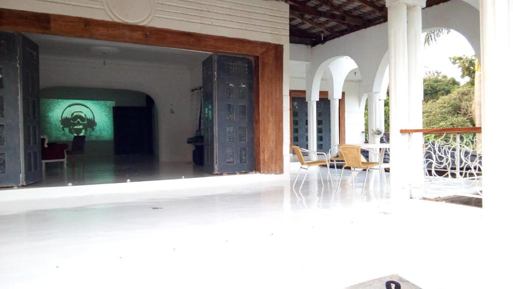 Egg Botanical View, Entebbe