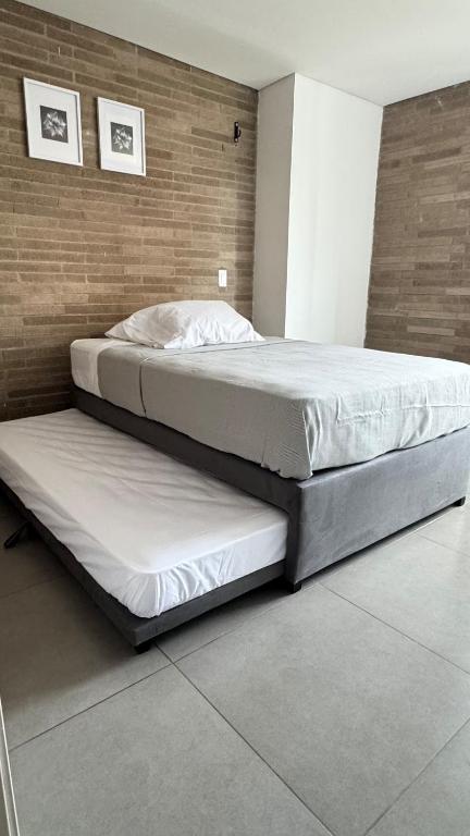 Apartamento con parqueadero en Laureles - Estadio, Medellín - 2