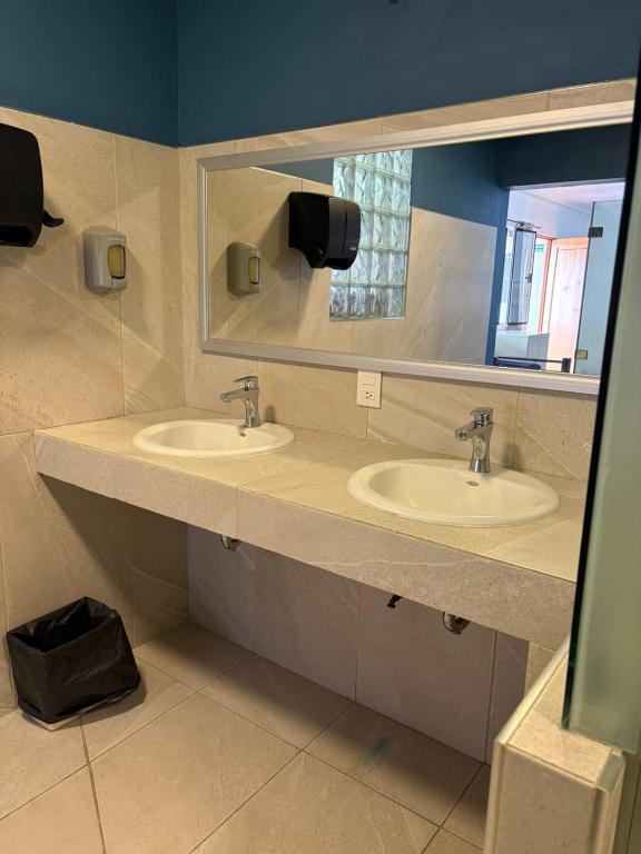 Paulina Youth Hostel