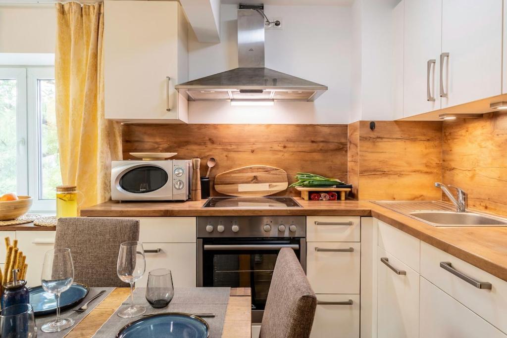 3x 2er-Zimmer mit großer Wohnküche, Niederdorla