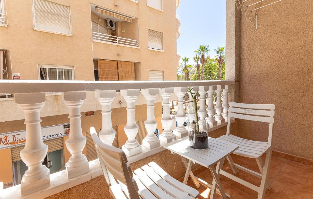 Beautiful Apartment In Torrevieja With Wifi - 1