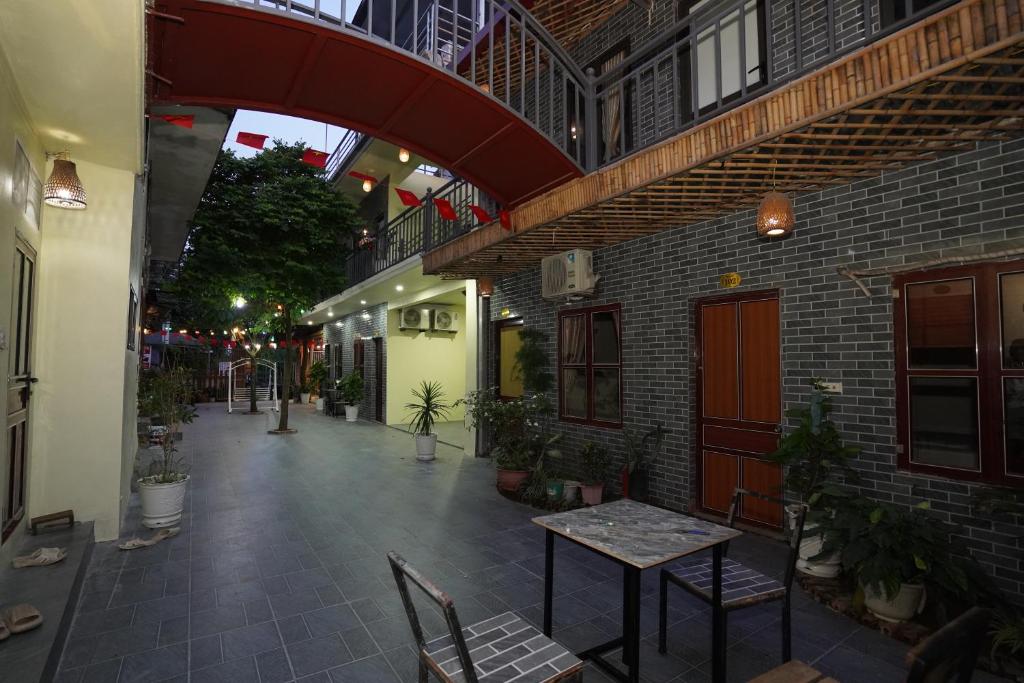 Tam Coc Riverside Homestay