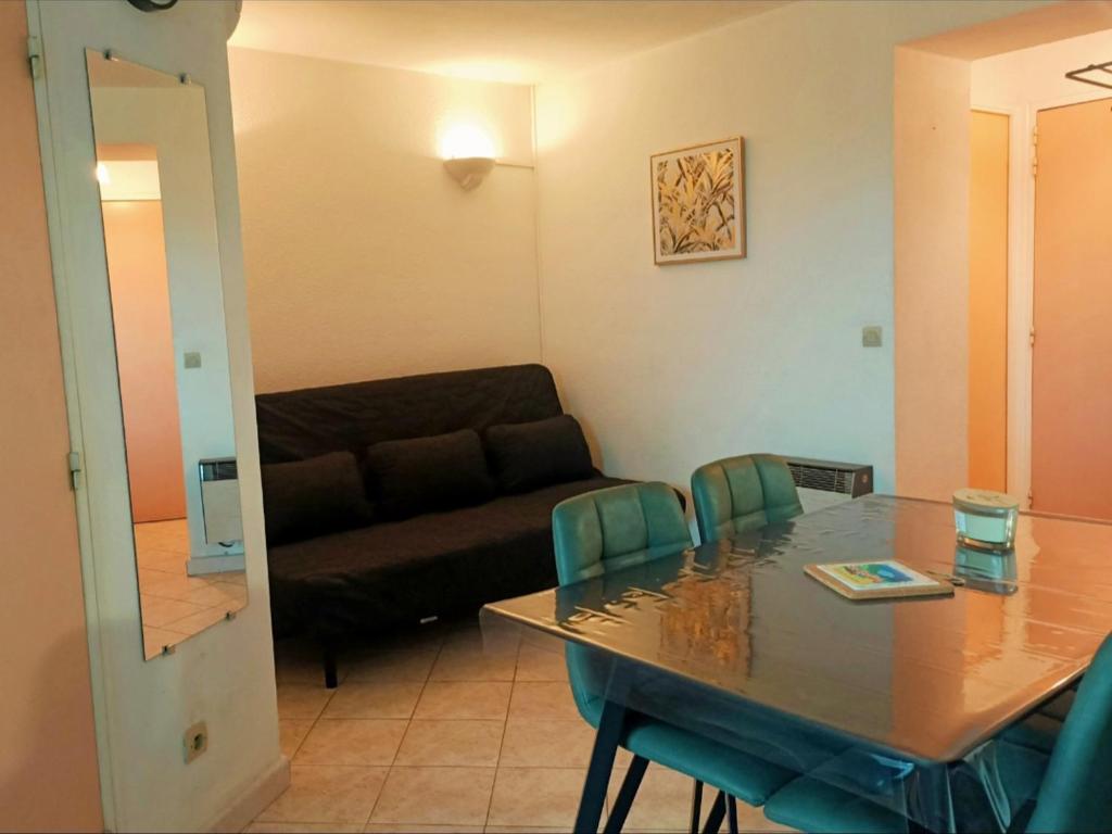 Canet-en-Roussillon: Charmant T2 avec Clim et Parking, Plage à Proximité! - FR-1-794-163 - 4