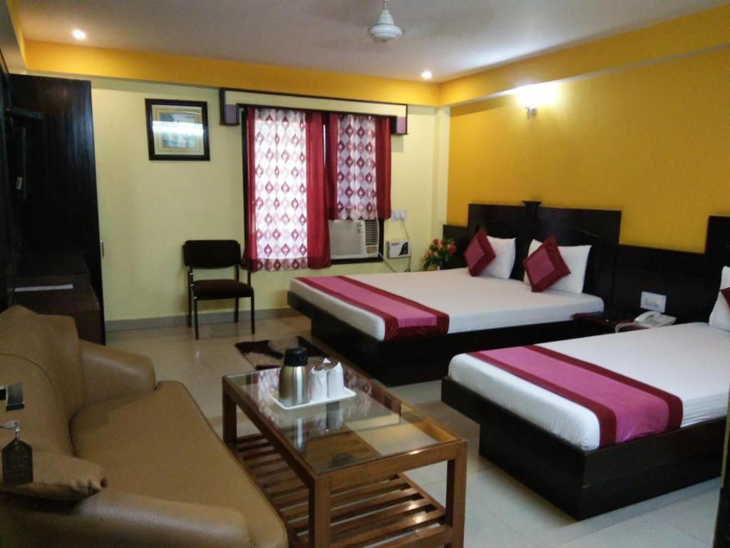 Hotel Su Shree Continental photo