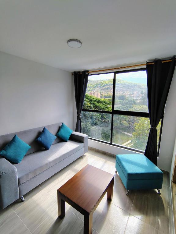 Apartaestudio Moderno y Tranquilo con Vista a la Montaña - 1