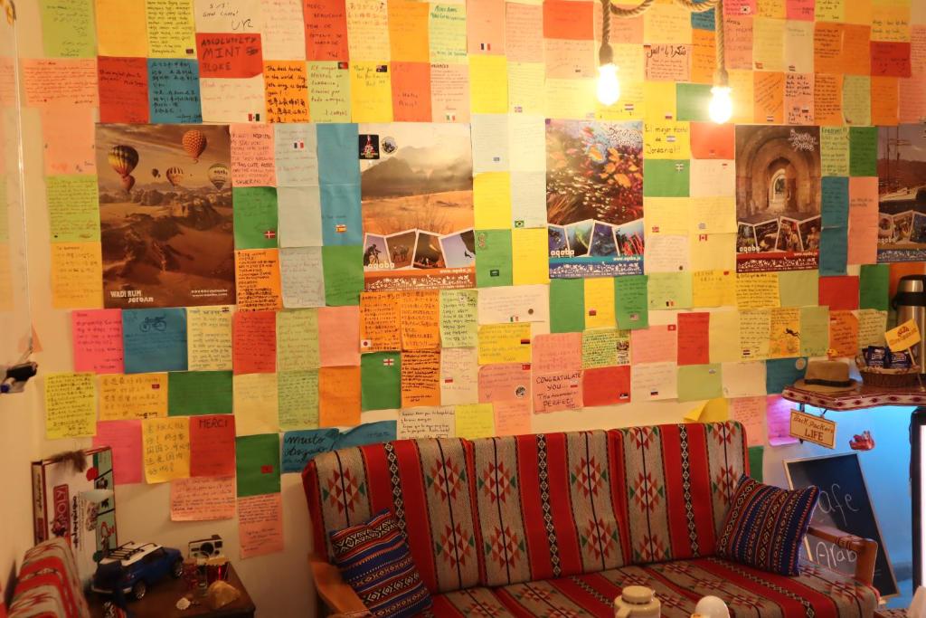 Extra Traveller, Akaba