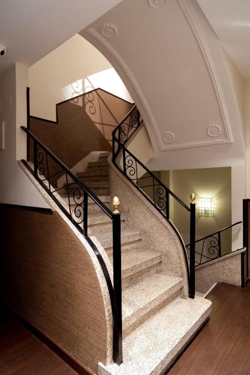 Facilities, Hostal THC Tirso de Molina in Madrid