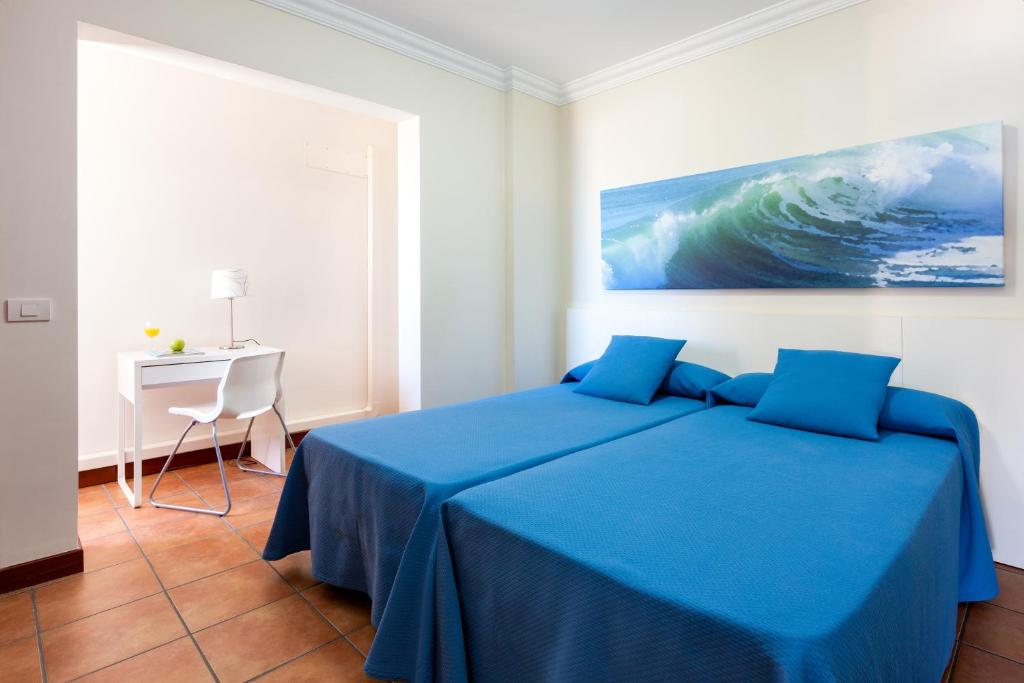 Apartamentos Terrazas Los Gigantes by Suncanarias — Hotel rooms in Acantilado de los Gigantes, Canary Islands