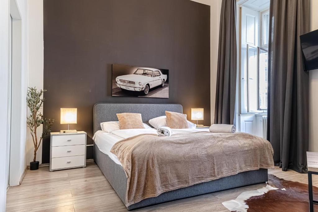 Sweet 3 Rooms Complex, Shopping Paradise Mariahilfer, Vienne