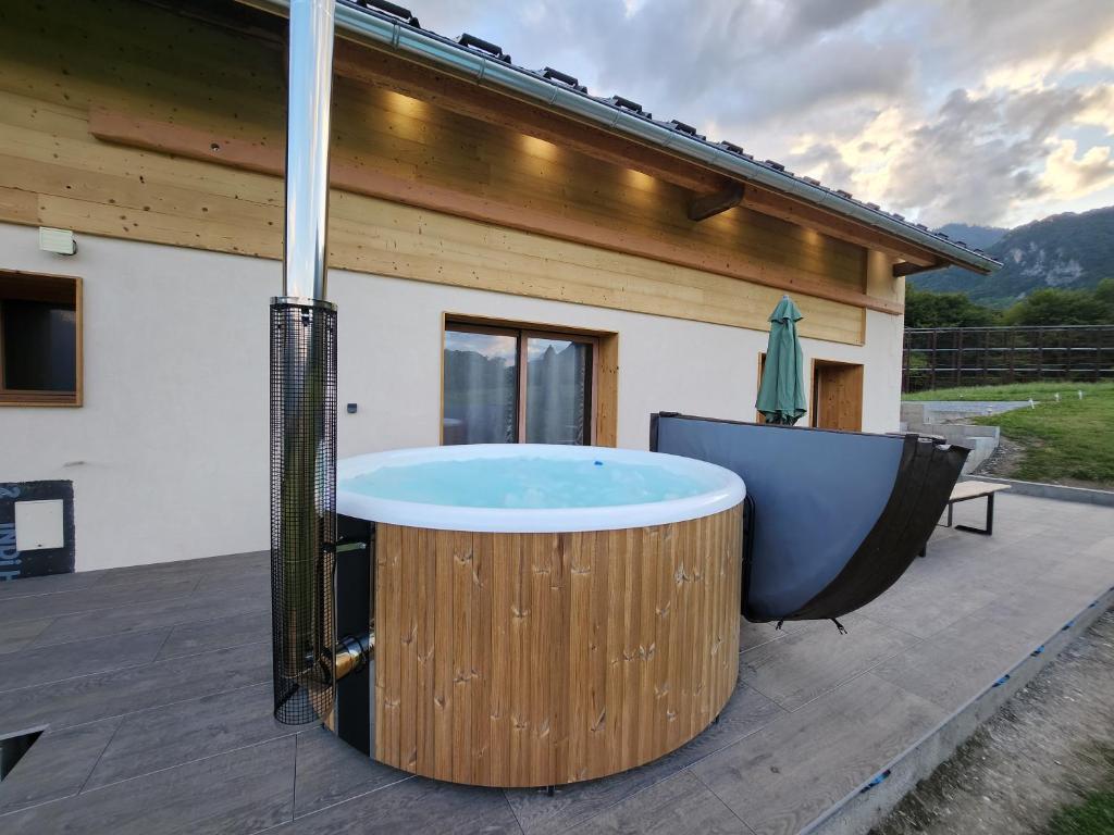 Domaine Le Manoir, bain nordique privé, vue Mont-Blanc - 1