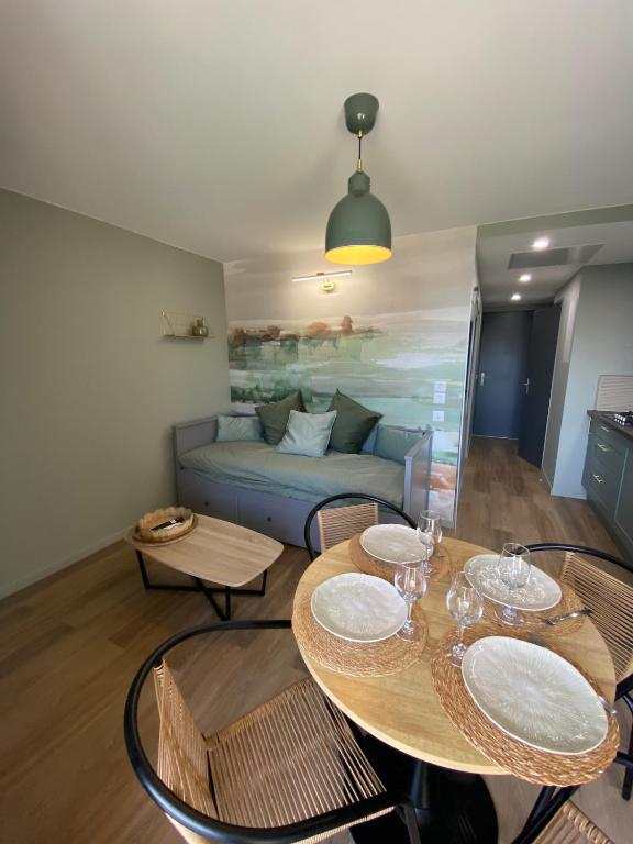 La dolce vita, climatisé , parking, piscine 1 chambre - 1