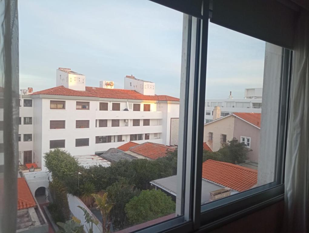 Oportunidad Punta del Este con luz y mar - 2