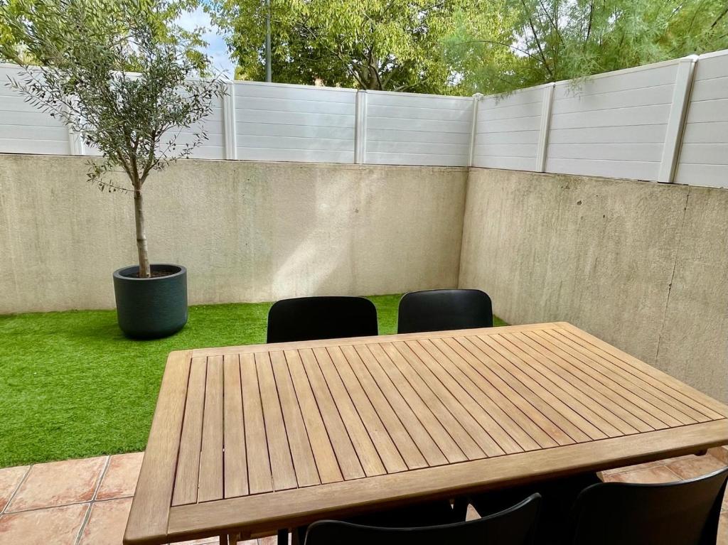 Le Cocon Camarguais 4 personnes Piscine Climatisation Wifi Parking Privé - 4