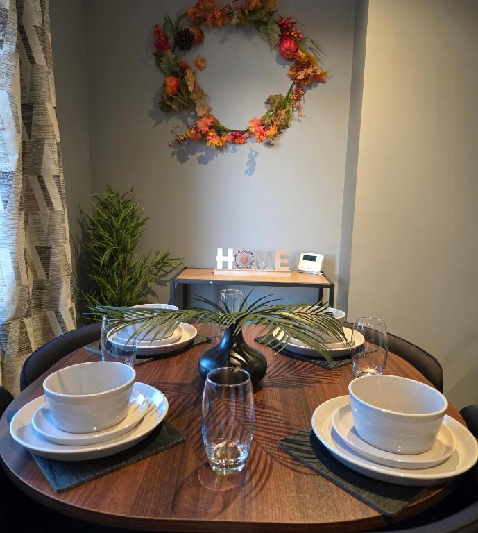 3 Bedroom FM Homes & Apartments Wishaw Motherwell, Dalziel